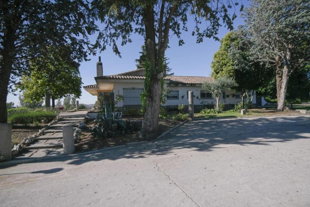 El Chalet De Gloria Santa Marta de Tormes Exterior foto